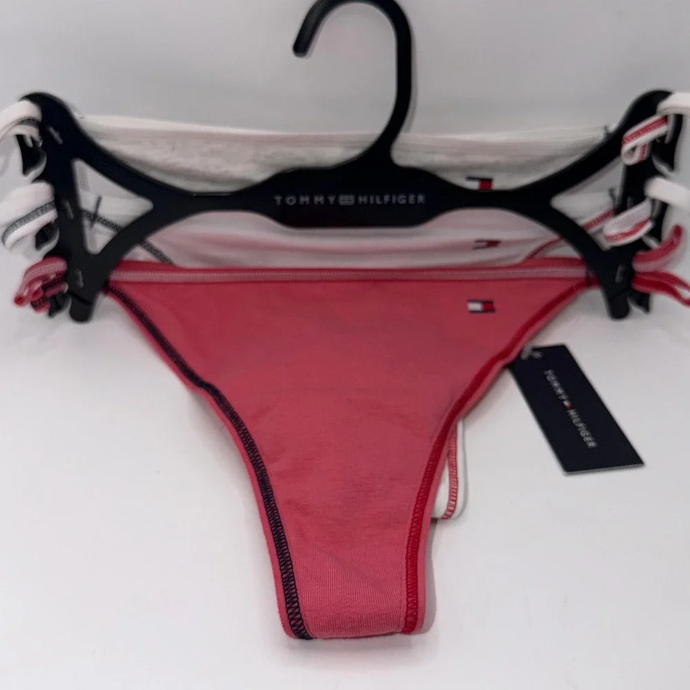 Tommy Hilfiger (M) 3 Pack Cotton String Thong Red White Grey Preppy Sporty New